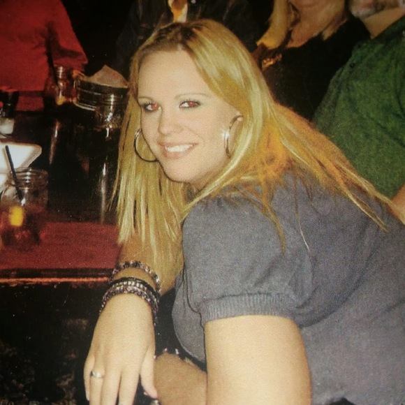 Meet your Posher, Jessica - Picture 1 of 1